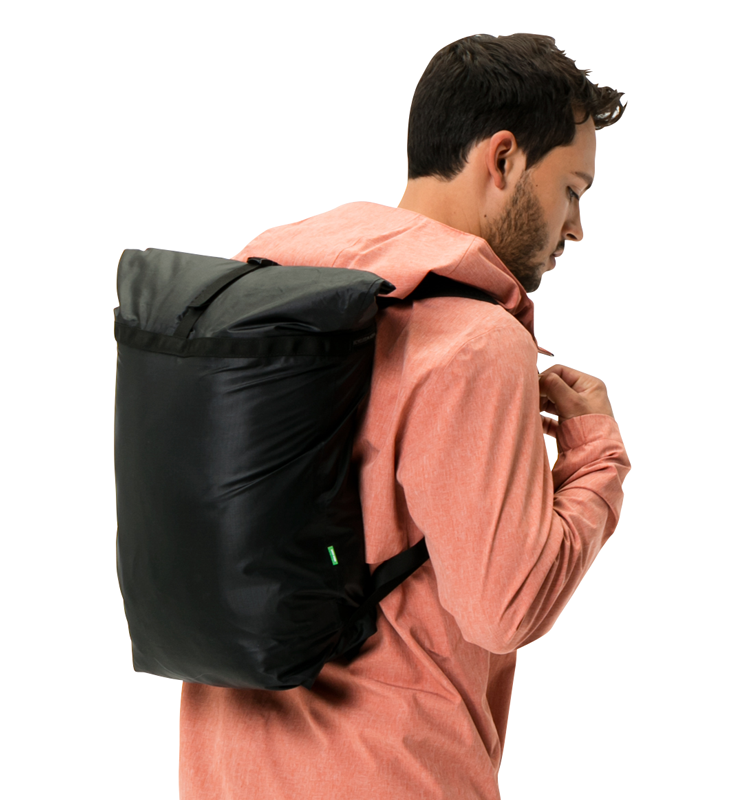 packable-backpack-14_01.png